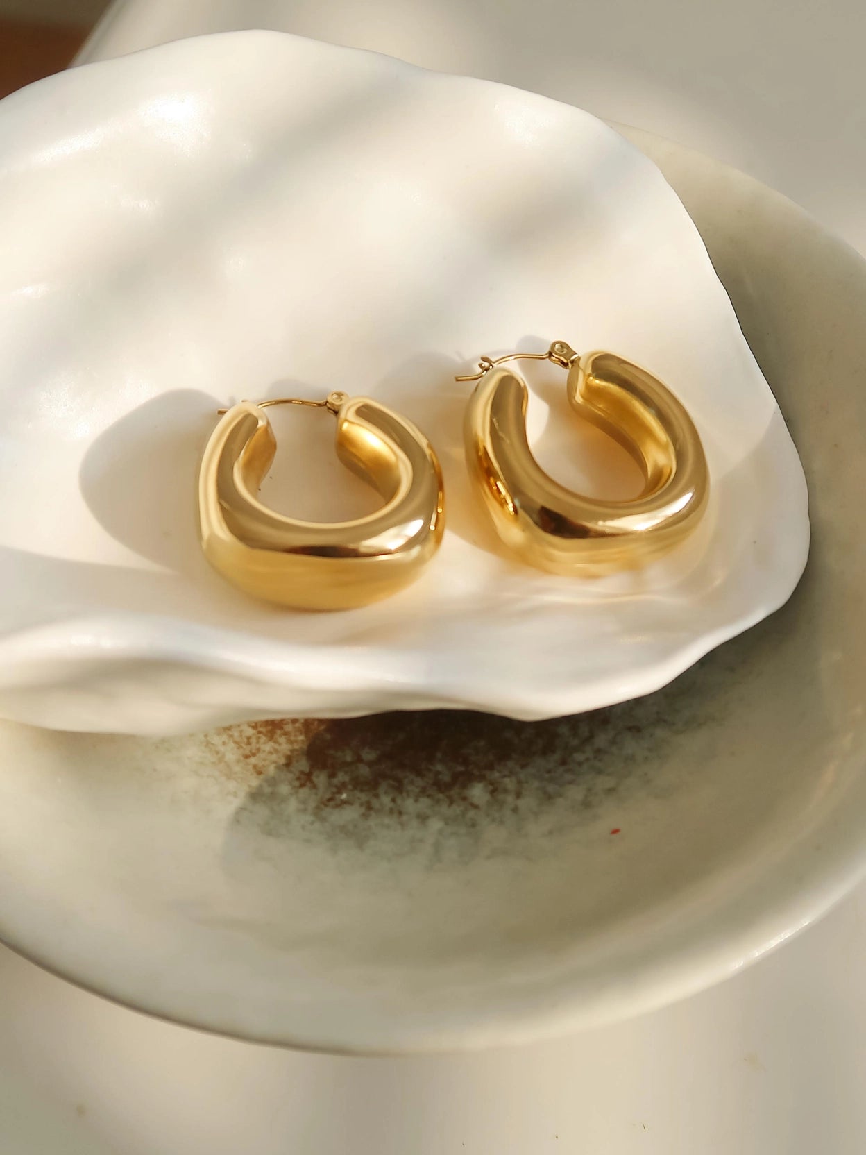 Hunter Classic U Hoop Earrings