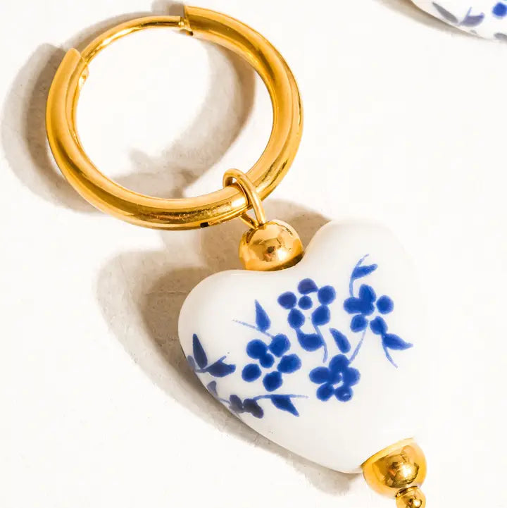 Yun Ceramic Heart Earring