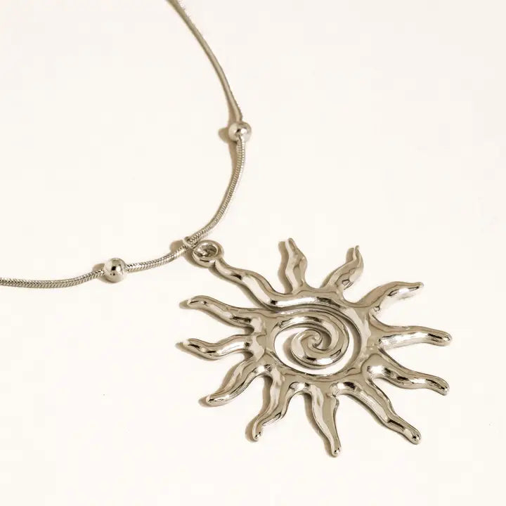 Taiyo Boho Sun Necklace
