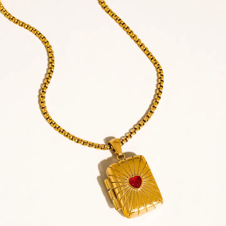 Lavande Heart Locket Pendant Necklace