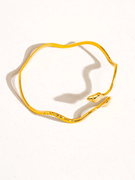 Zofia Wavy Serpent Bracelet
