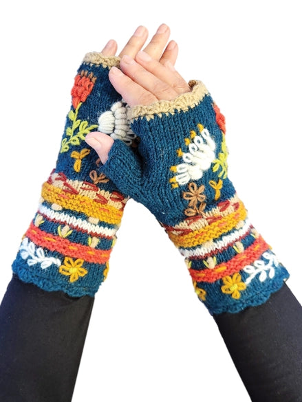 Crochet Flower Fingerless Gloves
