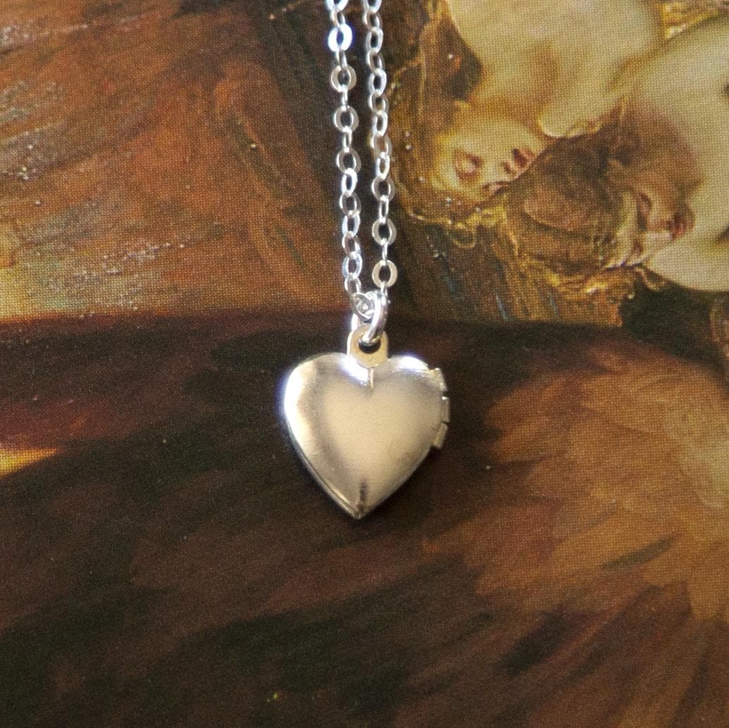 Vintage Small Silver Heart Locket Necklace